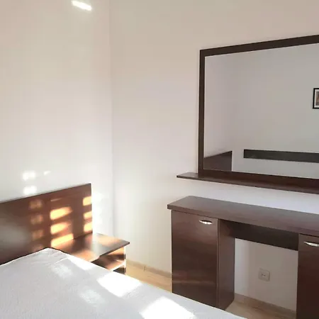 Basil Apartament-endless Summer Mamaia Nord Navodari