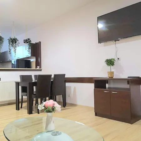 Basil Apartament-endless Summer Mamaia Nord Apartment *